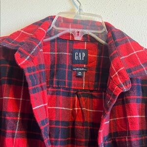 GAP Red and Black Plaid Shirt men’s XS